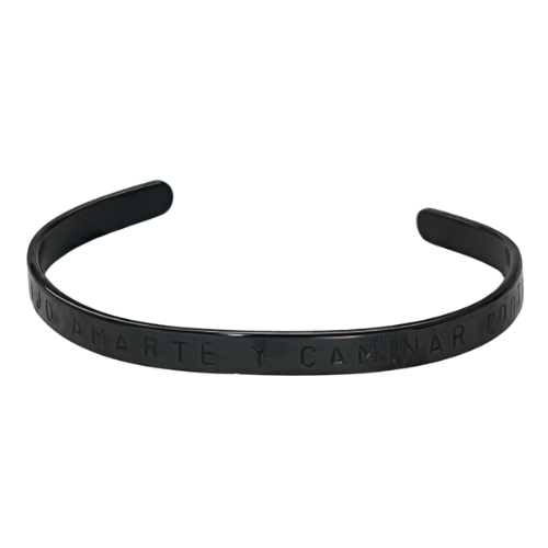 Pulso grabado a mano para hombre